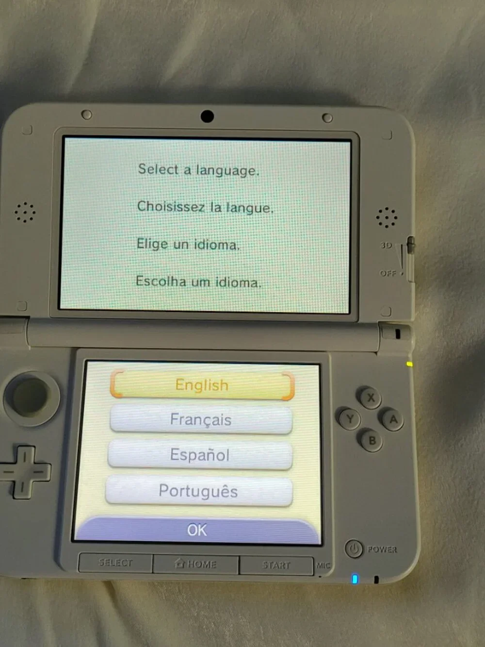 Nintendo 3DS XL Pikachu Edition - Picture 5 of 11